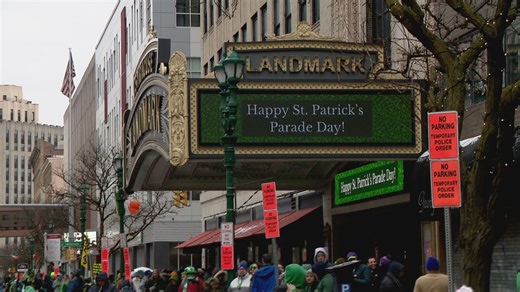 Thousands turn out in green for St. Patrick's Parade despite the cold