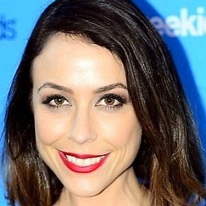 Shira Lazar Boyfriend 2026: Dating History & Exes - CelebsCouples