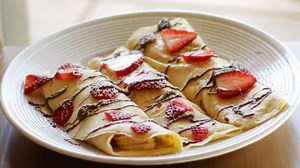 In this episode of In the Kitchen with Matt, I will show you how to make crepes. With this easy crepe recipe you will be making crepes in no time. What is your favorite way to eat crepes? Sweet? Savory? There are so many possible ways to eat crepes. Join me as I show you how to make them, if I can do it, you can do it! Let's get started! Don't forget to follow my page and check out my other posts! Ingredients: 2 eggs 1 1/2 cups of milk (2%, 1%, Whole) (355ml) 1 tsp. of canola or vegetable oil (o