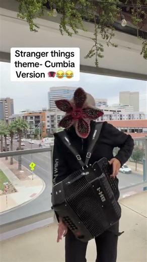 Demogorgon dancing a cumbia 😂 #strangerthings #cumbia #mexico #accordion #latino