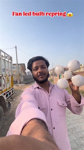 mohd_ Aarish_yt on Instagram: "Aaj mila fan.led bulb #viralreels #viral #instagood #shoot #instagram #minivlogs #vlog #newreel #shooting #minivlog"