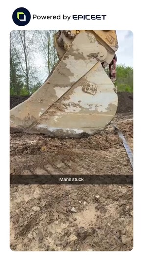 Everyday Construction Videos | Construct Daily on Instagram: "⚠️Follow now for daily construction reels 🤝. Credit:tt(kevin.krause)#constructionreels #satisfyingconstruction #reelsoftheday #satisfyingmoments #asmrbuilds"