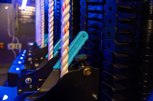 95K views · 536 reactions | See how the innovative detachable clew means you can select and deselect arbor weight to match your batten weight without ever leaving stage level. Prodigy Balance systems make rigging safer! Learn more at https://hubs.la/Q039wVgd0 | ETC | Facebook