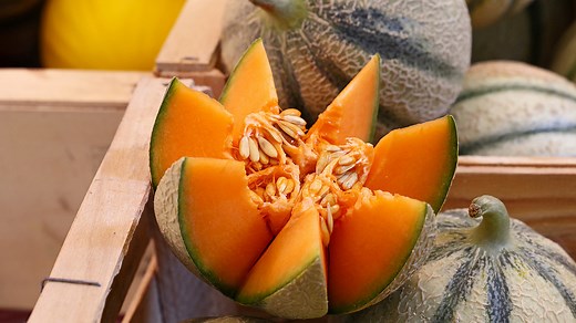 Comment bien couper un melon ? 4 techniques à tester