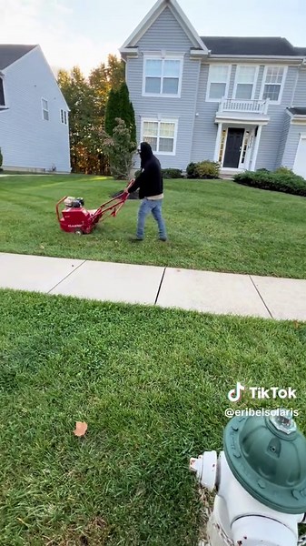 How to Use a Grass Aerator for Lush Lawns