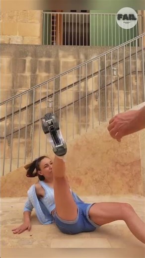 Epic Girl Fails 😱 – You Won’t Believe These Hilarious Fail Moments 😂