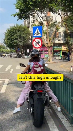 Tiny Girl, Big ADV Energy 🔥🏍️ | Control Like a Pro 💪 #tinyrider #tinygirl #bmwr1250gs #advlife #ride