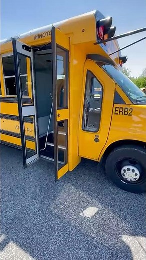 50105 2021 Thomas school bus 3 point built in seat belts for all passengers