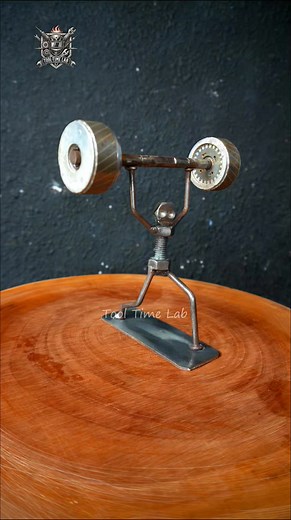 158K views · 1.2K reactions | Turn Scrap Metal into Art! DIY Weight Lifter Metal Sculpture Project #reels #instagramreels #metal #art #sculpture #diy #weightlifter #metalworking #designer #handtool #hacks | Tool Time Lab | Facebook