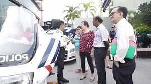 OUR POLICE RETIREES AT THE POLICE ROADSHOW This afternoon, we hosted a few of our retired officers at the #policeroadshow. They tried on the new uniforms and policing equipment, and shared how the force has transformed over the years. Hear what they think in this video! | Singapore Police Force