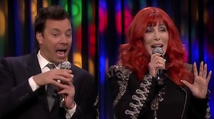 Cher playing 'Lip Sync Karaoke' to random people singing is absolutely hilarious - video