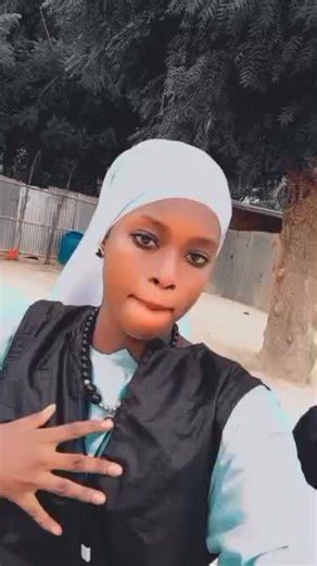 Vidéos de Aïda kane yaye fall bi (@kane.ada) avec son original - Aïda kane yaye fall bi