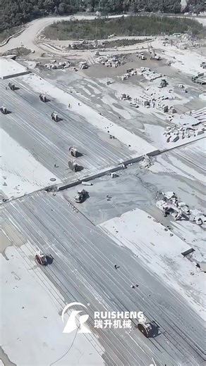 One-stop provision of full set of granite and marble mining equipment. #stonecuttingtools #granitecuttingblade #granitecuttingsaw #wireropecuttingmachine #sandstonecuttingmachine #stonequarrymachine #quarrycuttingmachine #granitequarryequipment #cuttingmachinestone | Ruisheng stone machinery