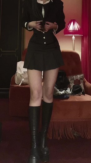 Chic Black and White Outfit Styling