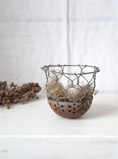Vintage Wire Basket Small Muzzle Wire Bell Egg Basket Rustic Country House Decor Farmhouse Kitchen Easter Decor - Etsy