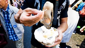 1M views · 4.3K reactions | Japanese Street Food - GIANT OYSTER and Seafood Tour of Tsukiji Market in Tokyo, Japan! Here's the blog post with all the info from this video: https://goo.gl/6AydhR | Migrationology | Facebook