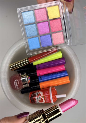 Coloring Slime with Cute Glitter