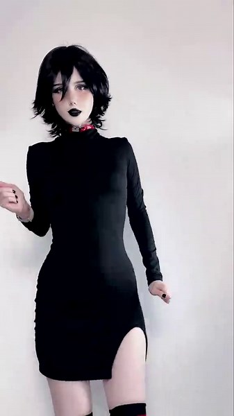 Mavis here 🦇 My YouTube: Lei Chan 🌙 #cosplay #cosplaygirl #cosplayer #mavis