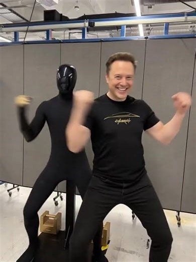 AI Elon Musk Dancing With His Invention Optimus Robot👽 I AM GOD🌟Book by Juanita Gutierrez, BSED,MSED