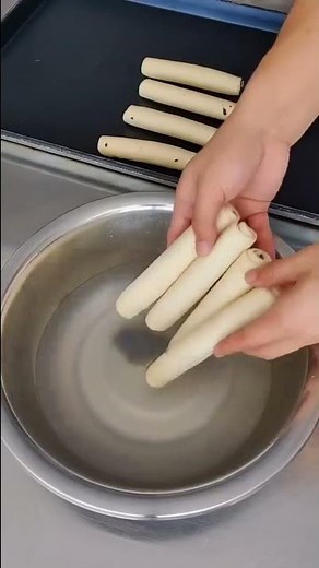 Asian street food 面包