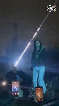 Lorde performs last song at Kilby Block Party