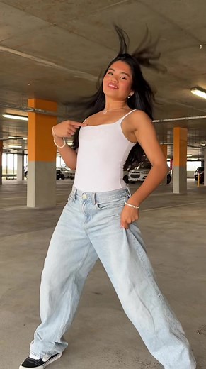 Brisbane Girls Dance Trend: Copines Dance Challenge ft. Nicole Flores