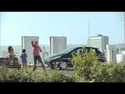 "Peugeot Music" - Publicité TV Peugeot 207 2011 ( www.feline.cc )
