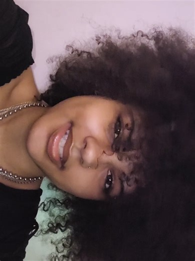 #imsexyanduknowit #vampiregirl #lesbian #fyp #dumppost