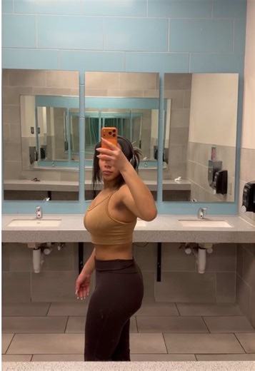 I be in the gym really getting it 💪🏼 Upper Body Day I hate the most. #phillytiktok #gymgirlie #foryoupage #fyppppppppppppppppppppppp #fitness