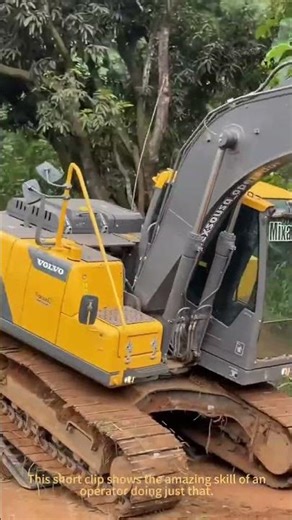 How an Excavator Loads Itself onto a Truck | Incredible Skill