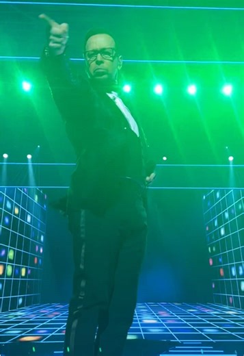 Ignore my laughter in the beginning of the video. Medley Games, Get down, popsicle 2/28/26 @New Kids on the Block #lasvegas #therightstuff #nkotb #blockhead