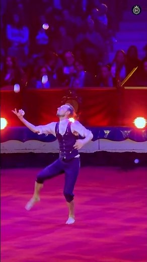🔥 Unbelievable Circus Juggling Trick 🤯 | Balance + Skills on Another Level!