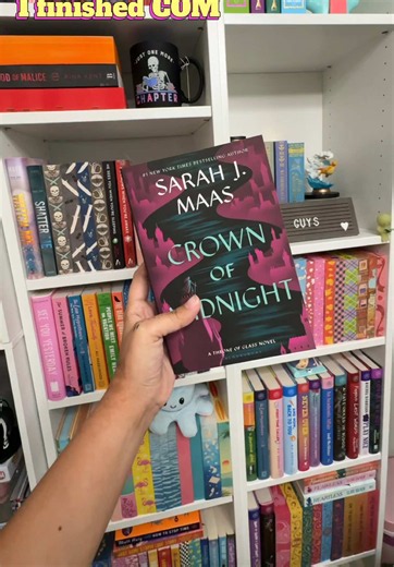 Crown of Midnight review: 3.5 stars, favorites and shocks