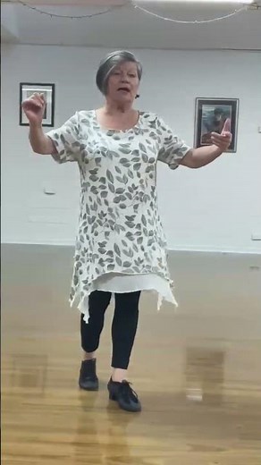 COMPLETE BEGINNER CHA CHA CHA - TURNING BASIC FOLLOWER #dancetutorial