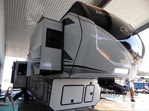 1K views | 2025 MODEL YEAR CLOSEOUT SALE! Keystone RV Montana 3781RL Fifth Wheel SALE PRICE $93,997! SAVE 47,222! Payments as low as $594/mo. Call Now! 682-757-8473 Visit us today or view online https://www.hwhrv.com/product/new-2025-keystone-rv-montana-3781rl-2738982-5?vidwalkthrough=true Stock# MF2562 #holidayworldrv #holidayworldofalvarado #aworldofdifference #keystonerv #keystonemontana #rvliving #rvadventureawaits #letsgocamping | Holiday World RV | Facebook