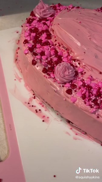 Making a DIY Birthday Cake: Cake Sploshing Fun