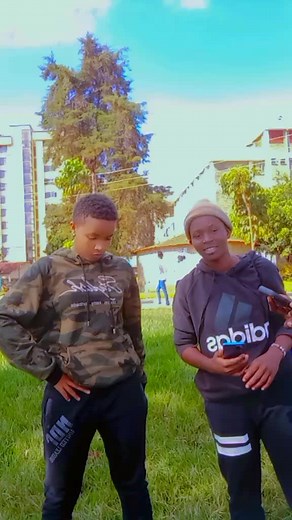 we had to try the challenge 😂😂