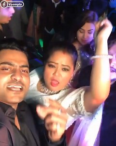 😲Bharti Singh enjoying at Aditya Narayan's wedding!!💥 FULL-ON scenes as Bharti, who was recently granted bail, took to the dance floor💃 Oh and watch on for some UNSEEN moments from Aditya and Shweta Agarwal's marriage😍❤️ BTW did you know that Aditya recently revealed in an interview that he's bought a 5 bedroom apartment where he'll shift soon?💰 "I have bought a new 5 BHK in Andheri itself, three buildings away from my folks and we are moving in 3-4 months from now. My parents will be just 