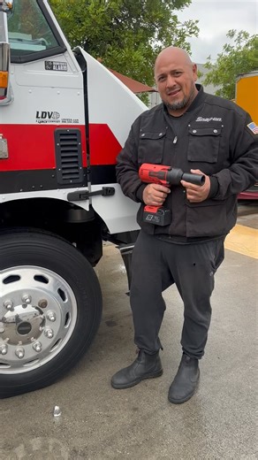 Fernando’s Auto Repair accepts the Manny Challenge with Snap-On 1/2” impact!!! #MannyChallenge #crossthread | Snaponmadness