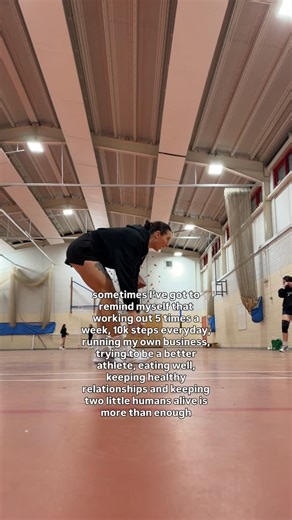 Chloe Brant | Womens Coach on Instagram: "Is actually all pretty impressive don’t you think?! It’s actually worth checking in with yourself now and again and giving your self a pat on the back. Looking after yourself whilst you look after everyone else is a major flex-don’t let anyone tell you otherwise. Also not sure I can get away with with calling myself an athlete but we’re going to go with it 🏀 Wearing @mpactivewear #mumlife #mumsofinstagram #gymmotivation #healthymum"