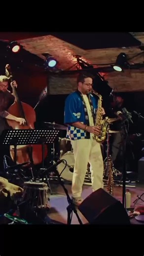 Gregory Sallet on Instagram: "Bonjour à tous ! La seconde vidéo de notre concert au Crescent est disponible ! Merci à @clarksvideoclub pour la réalisation ! Sur Écoute project avec @kevlucchetti @matthieuroffe @michelmolines Notre nouvel est disponible en Digipack et en numérique (liens en bio) Avec le soutien de @monartagency @ligaphoneparis @ramponecazzanisaxophones @crescent.macon"