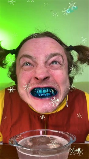 Teeth Whitening Challenge: Who's Up for the Cash? 💵🦷