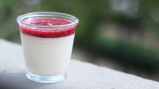 Recette Panna Cotta et son coulis de fruits rouges