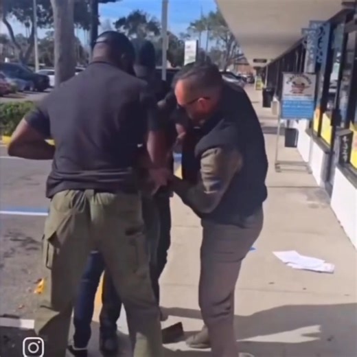 PAXIS tells us: No badge, no warrant, no uniform = no lawful authority. ICE agents cannot lawfully detain you on the street without probable cause. Administrative warrants (I-200, I-205) do not authorize searches, arrests, or detentions in public space. Any physical stop or search without consent or judicial authority may violate the Fourth Amendment. This behavior, if coercive or unannounced, resembles kidnapping more than law. Donate to build PAXIS: https://gofund.me/e3468a5d7 | Joe Walsh