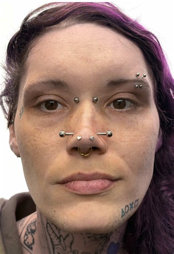 After 20 years of piercing, it’s not often that I get to experience something that feels like a defining moment in my career. But this was one of them. My first Nasallang piercing. After marking, removing, and remarking the placement what felt like at least 20 times, I genuinely couldn’t be happier with the result. Nasallangs are by no means a common piercing, and for good reason. After multiple consultations with my client, discussing the procedure, the risks, and the healing process, we finall