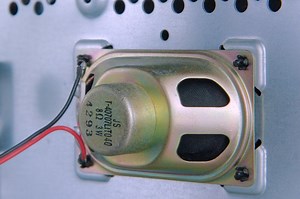 How to Install a Motherboard Speaker | Techwalla