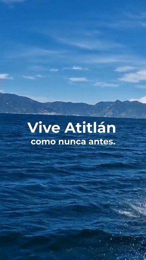 El espejo del cielo Rodeado de volcanes y pueblos coloridos, el Lago de Atitlán te espera con vistas que quitan el aliento. 💙 🌅 Agenda tu escapada con Cyman Travel. #Atitlán #ViajaConCyman #DescubreGuatemala | CYMAN TRAVEL