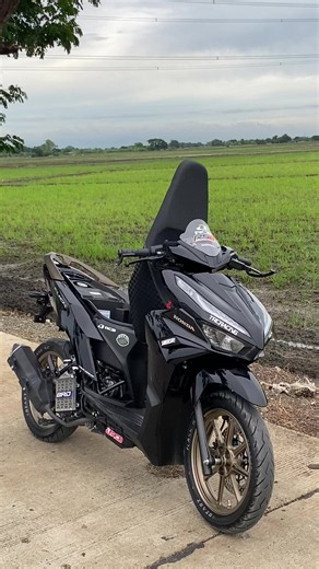 Mabisang Pipe para sa Honda Click 125i Street GP Concept