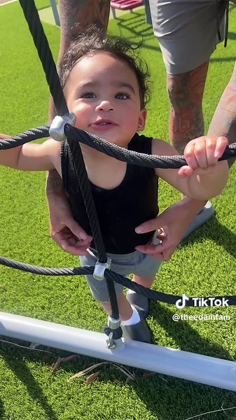 This only means I need a girl 🫢 | Twins