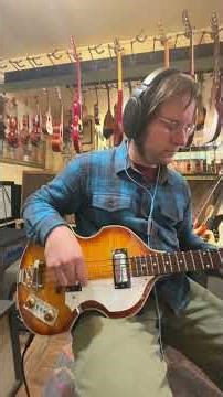 2010s Rogue VB100 “Beatle” hollowbody electric bass guitar #roguebass #rogueguitars